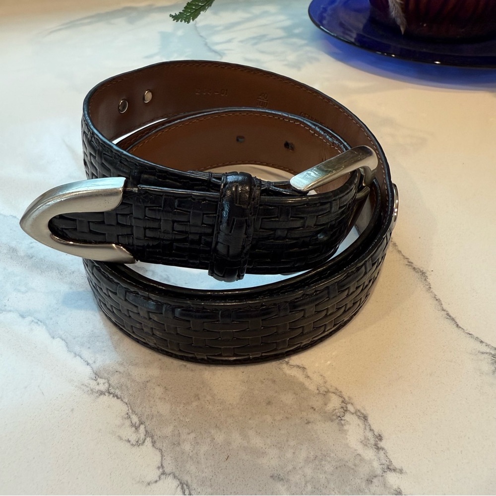 Ping Golf Embossed Italian Woven Leather Belt Metal Details Size 40‎ Black EUC